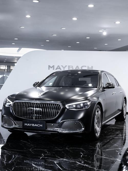 佛山335岚图汽车的售后服务让用户无忧出行，迈巴赫未来的豪华车趋势